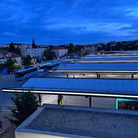 Nitra, Self Check-in, Private Parking Apartamento *
